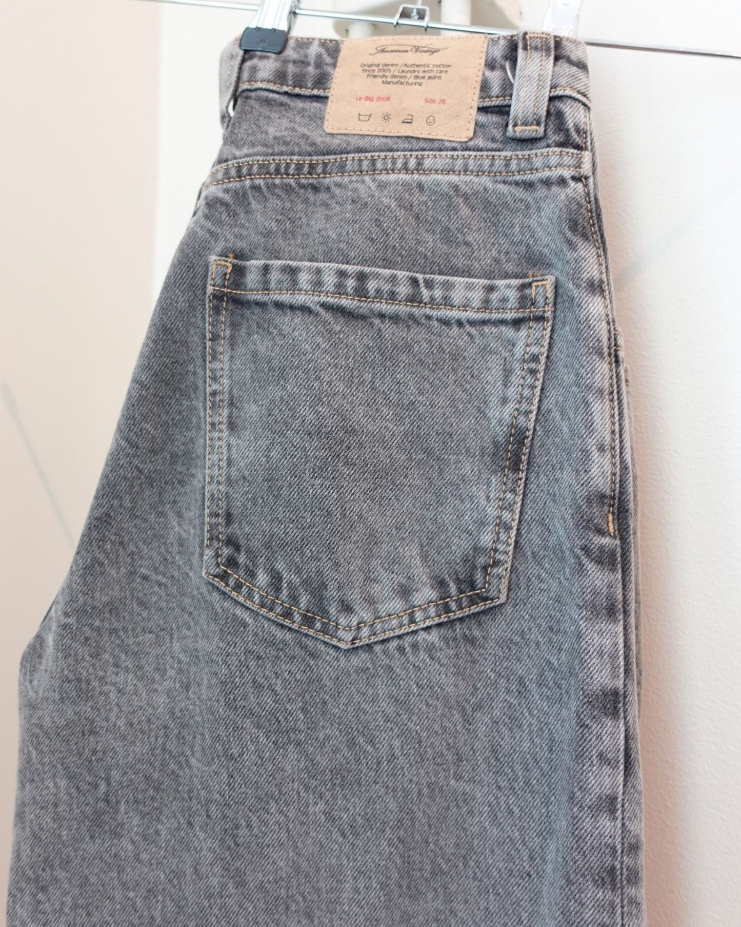 American Vintage Jeans Size 26