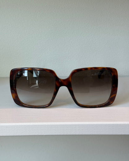 Preloved Gucci Sunglasses GG 0632S