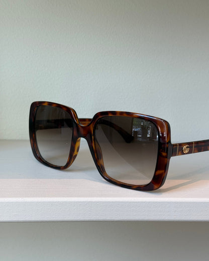 Preloved Gucci Sunglasses GG 0632S