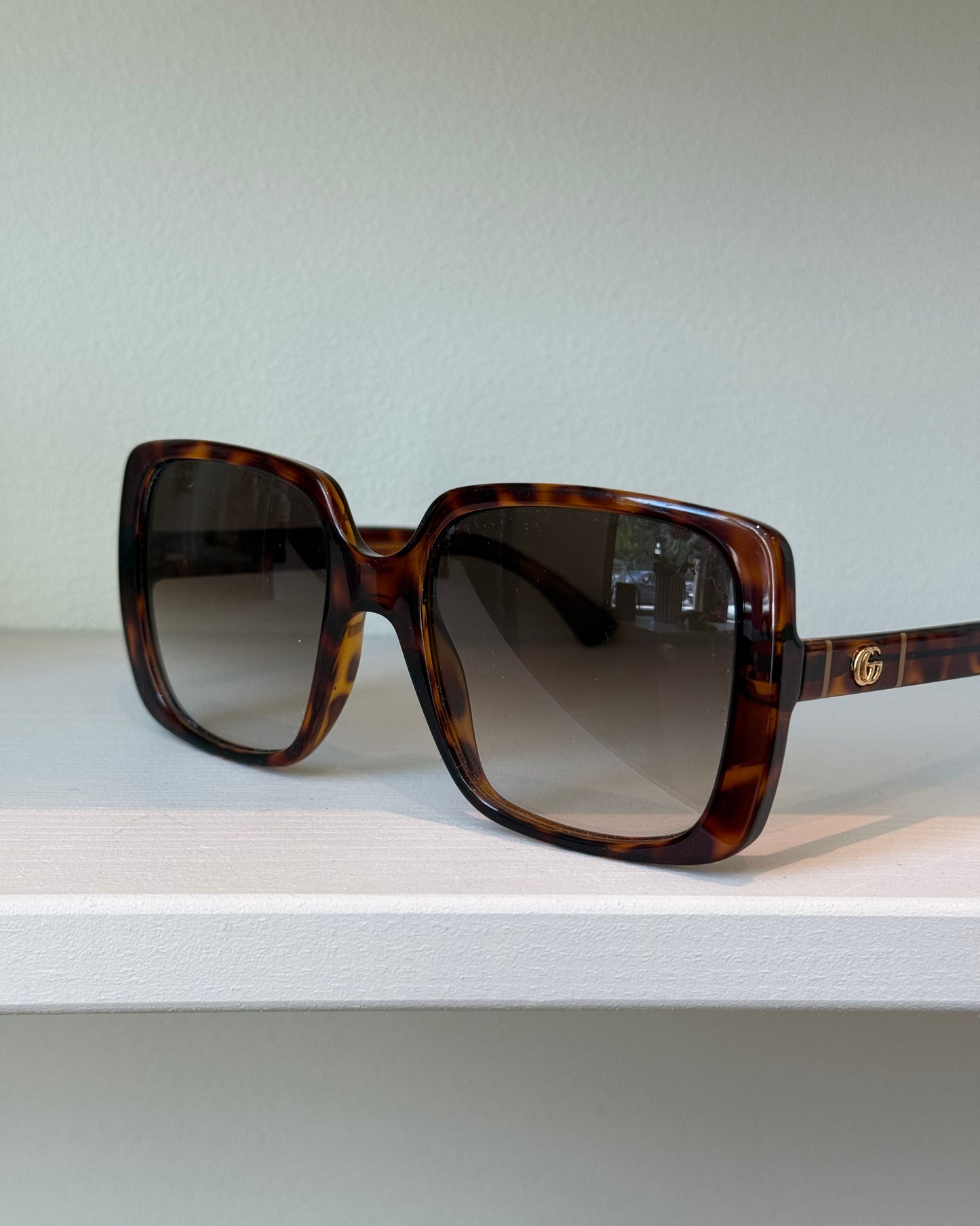Preloved Gucci Sunglasses GG 0632S
