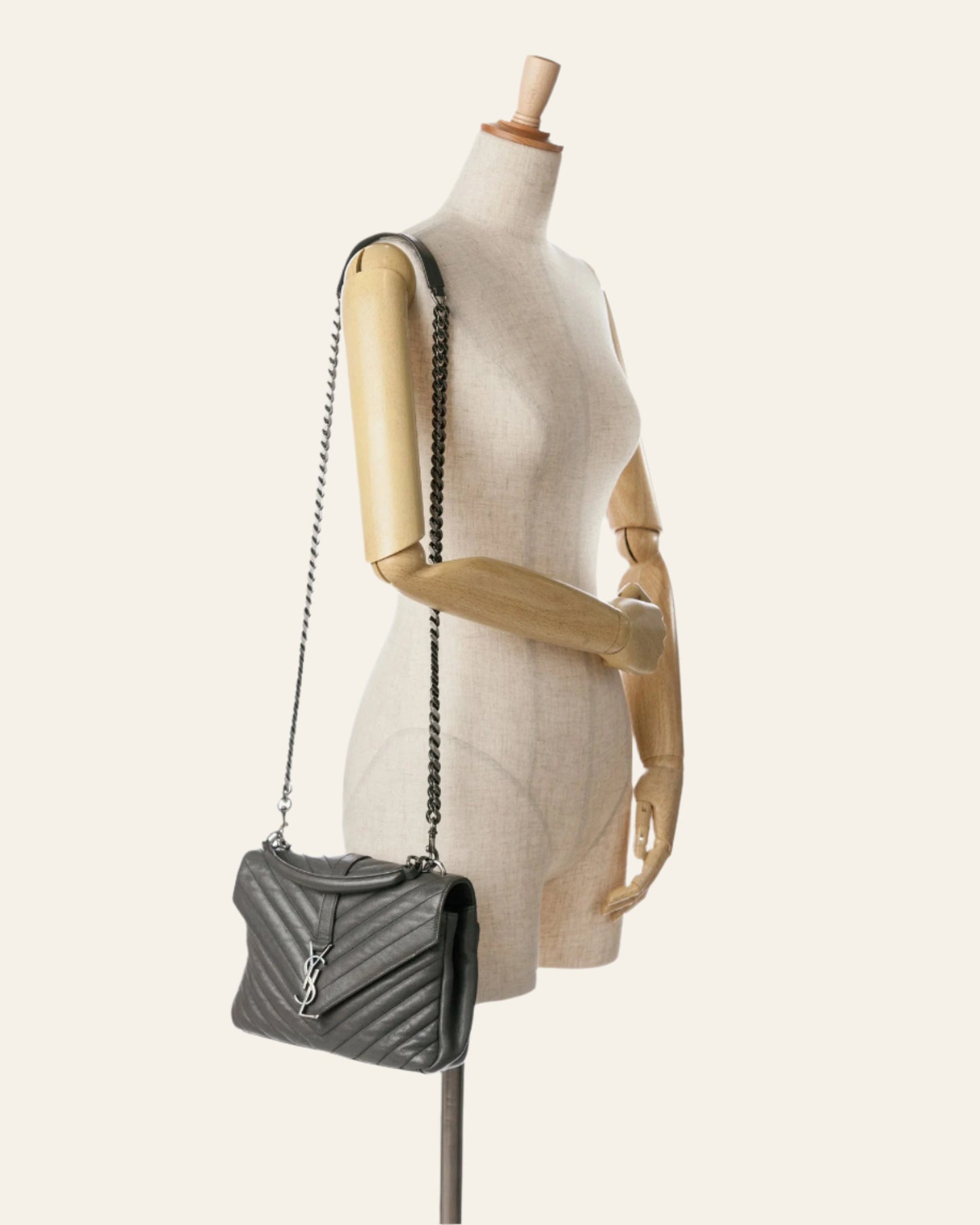 SAINT LAURENT College Chevron Medium Gray